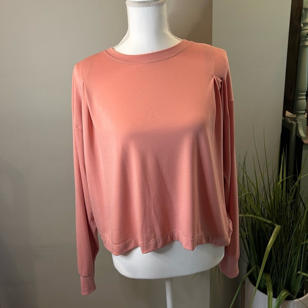 Athleta Pink Long Sleeve Top Small Soft Lightweight Activewear Lounge